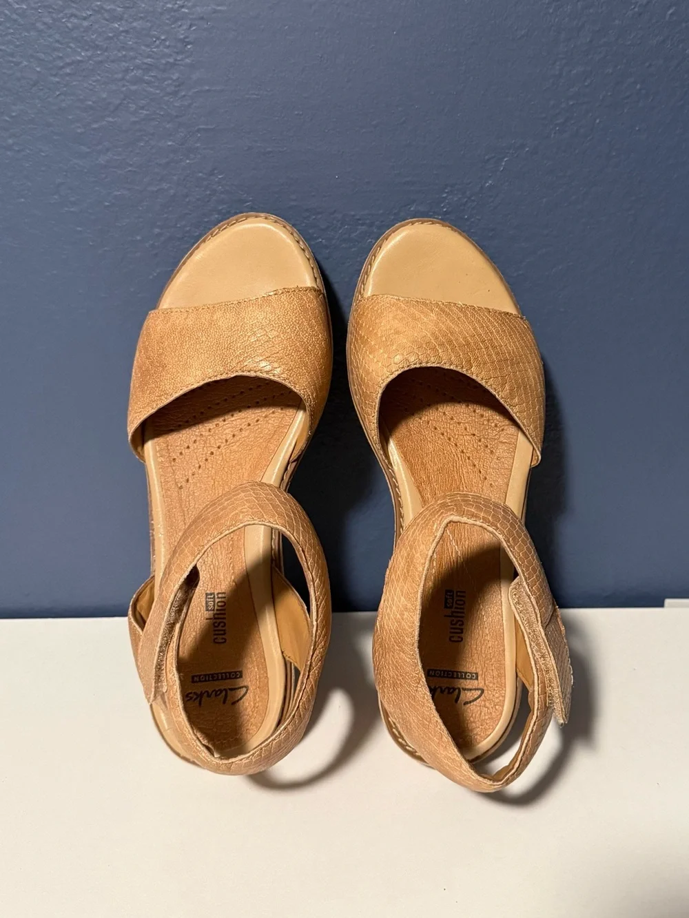 Clarks Hazelle Alba Tan Leather Snake Print Wedge Platform Comfort Sandal 9